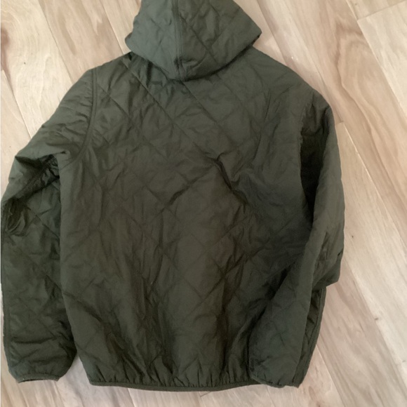 Patagonia olive  Green Hooded Jacket with Orange Interior - Picture 4 of 10